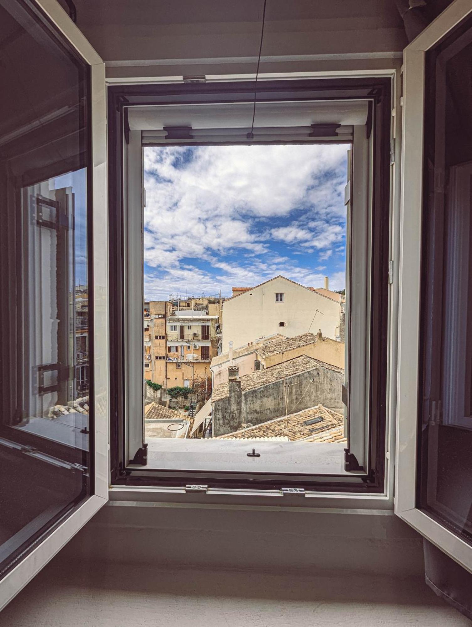 Ionian Pearl Apartments And Suites Corfu  ภายนอก รูปภาพ